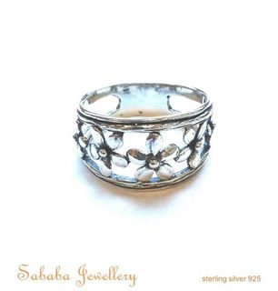 Flower Band in Sterling Silver