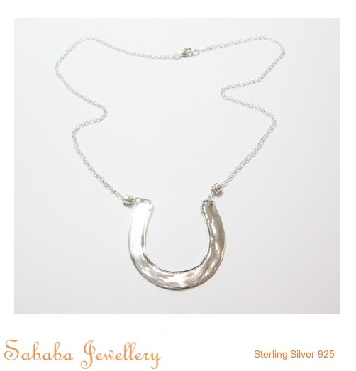 Sterling Silver Horse Shoe Necklace